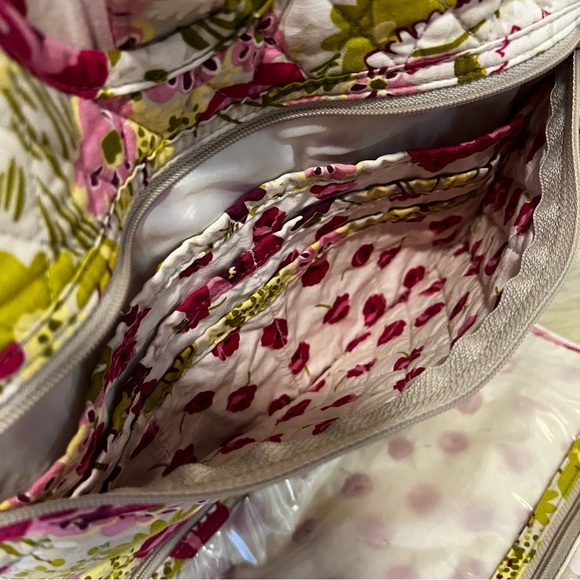 VERA BRADLEY Make Be Blush 2010 Iconic Large Hanging Organizer Trifold Cosmetic - Picture 9 of 15